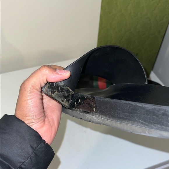 Gucci Men's Black, Red, and Green Slide Sandals - Picture 6 of 12